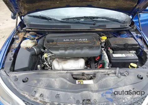 2015 Chrysler 200 Limited z USA, uszkodzony, nr VIN 1C3CCCAB8FN679070